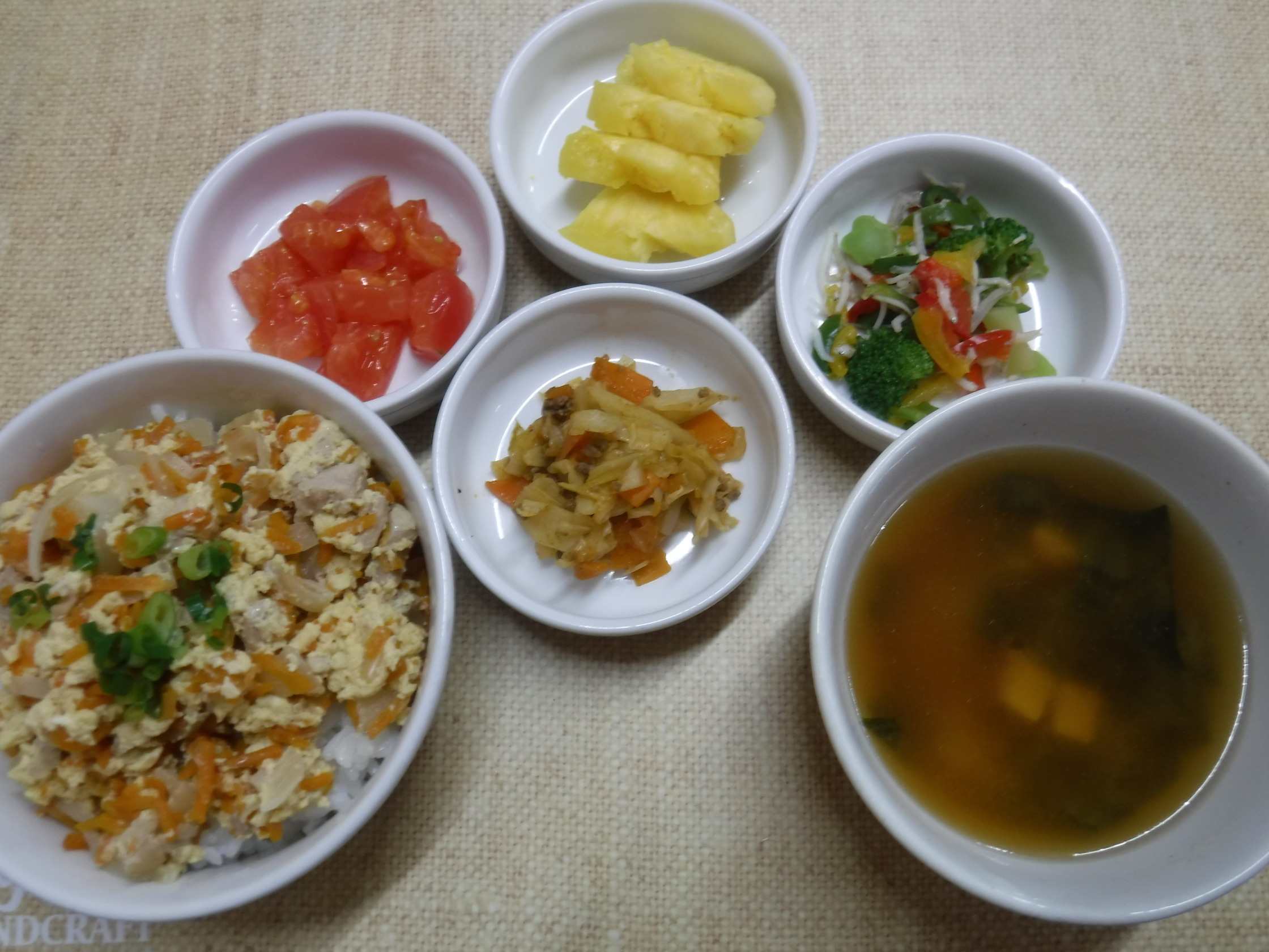 火曜日-給食