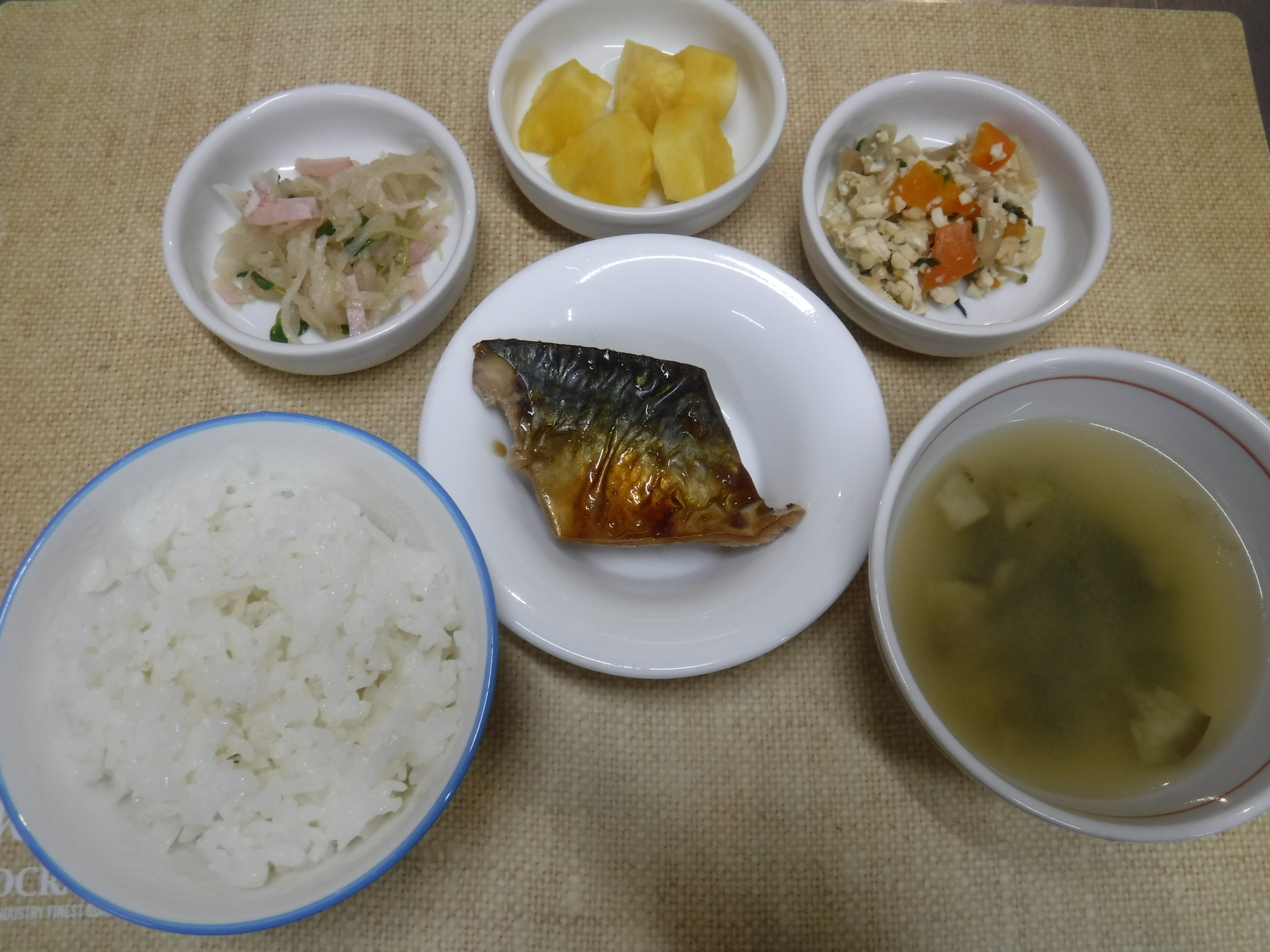 金曜日-給食