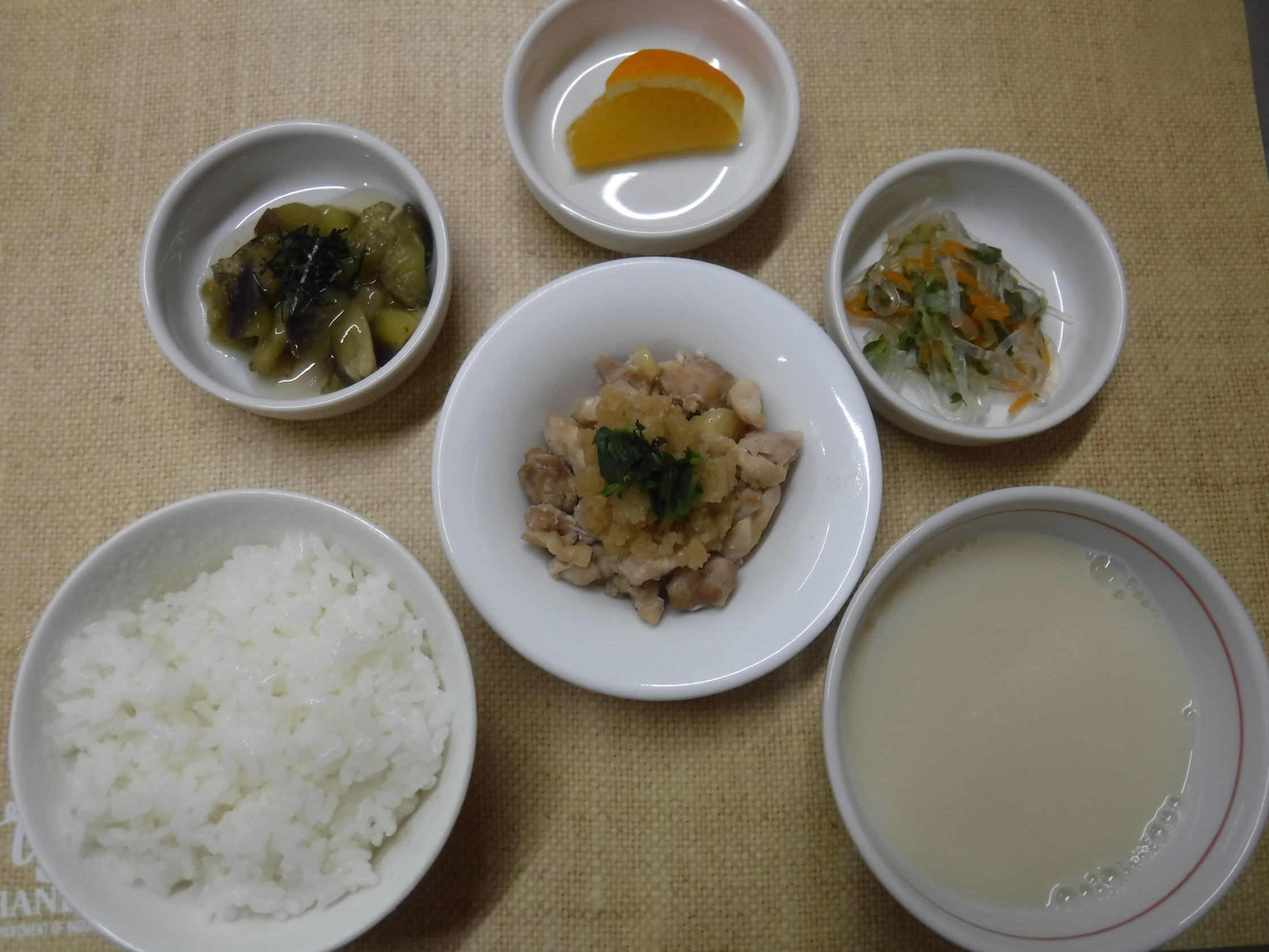 火曜日-給食