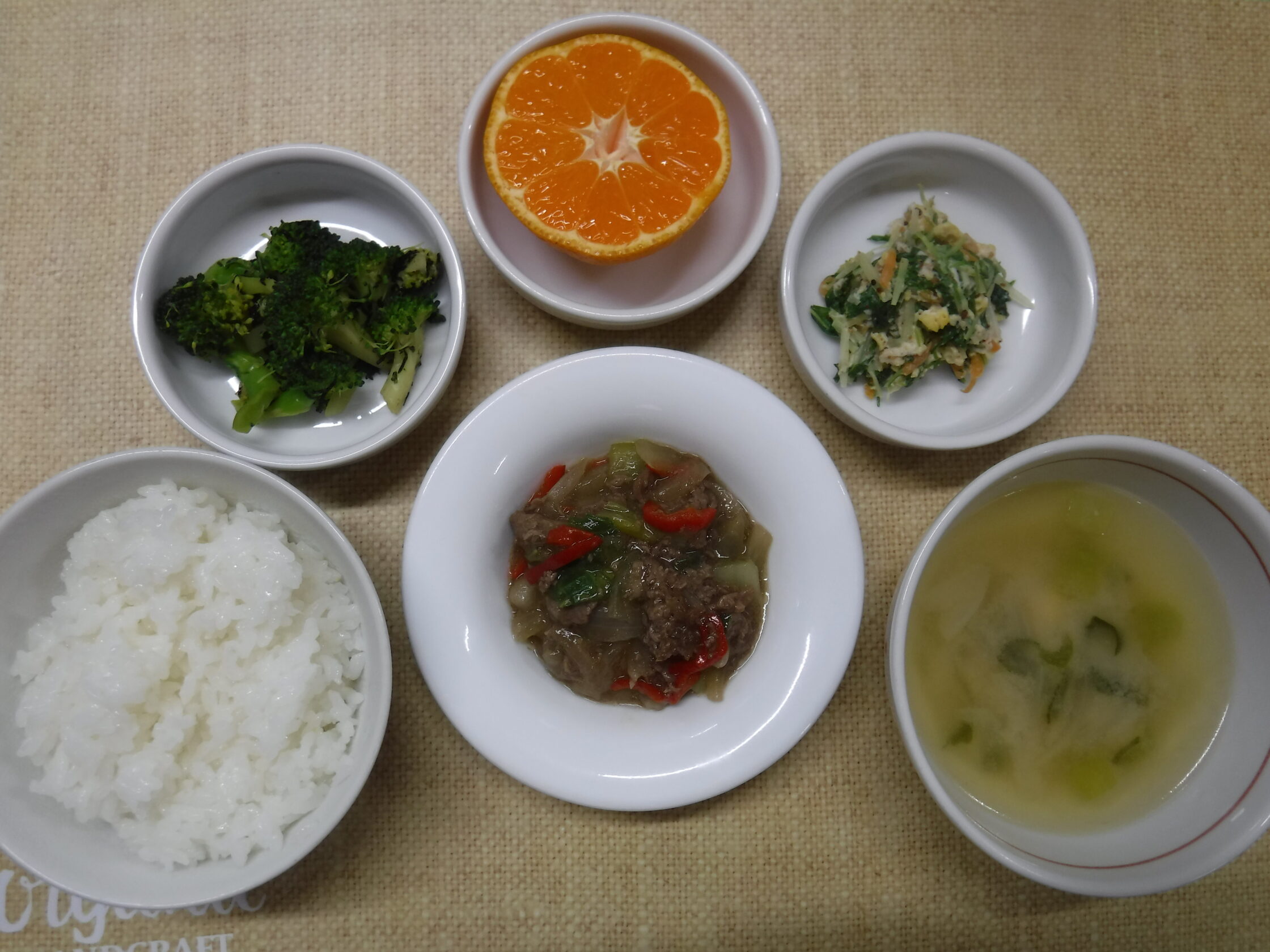 木曜日-給食