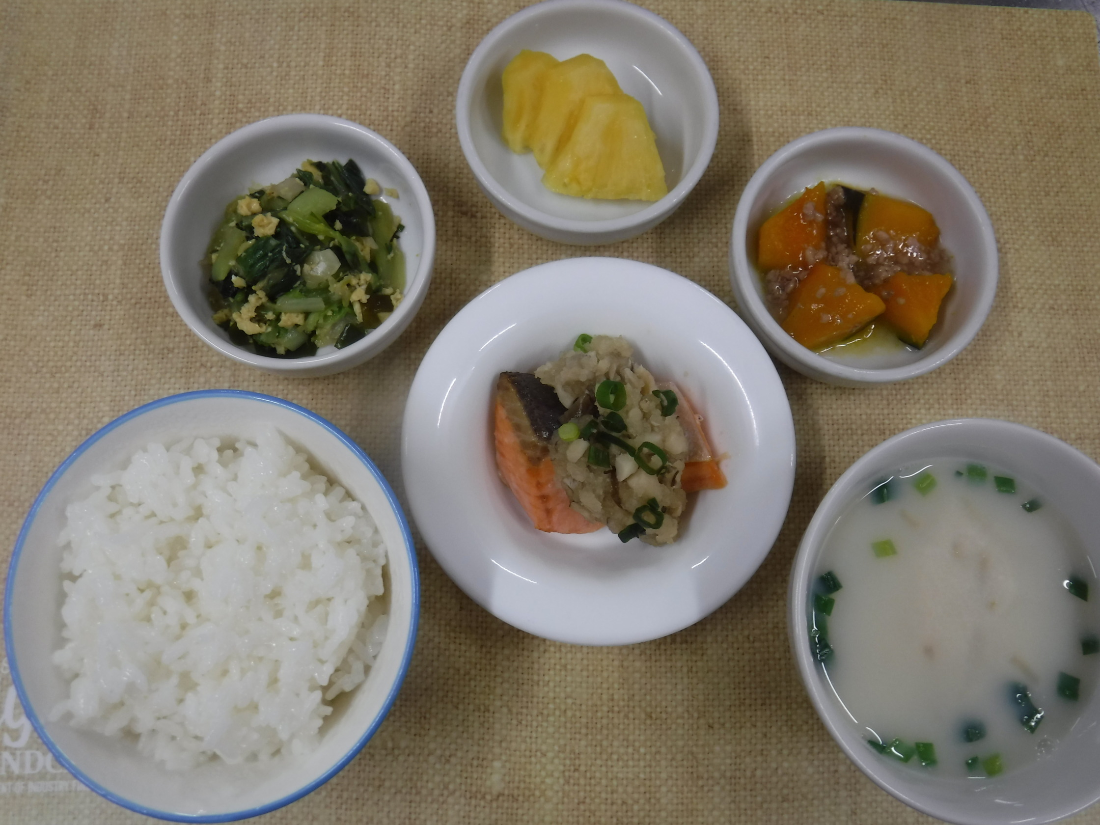 土曜日-給食