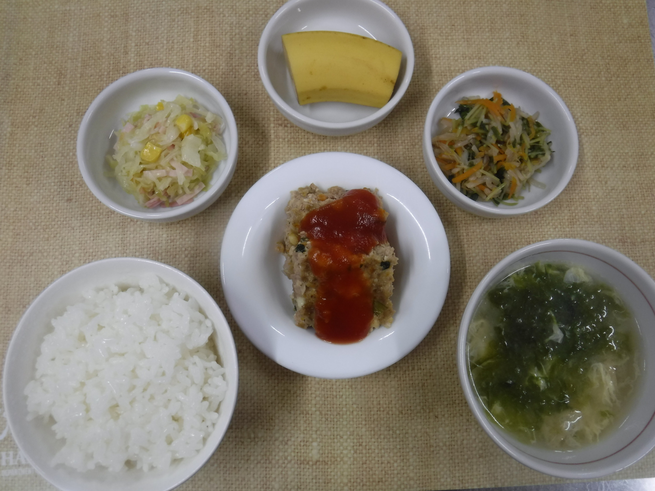 火曜日-給食