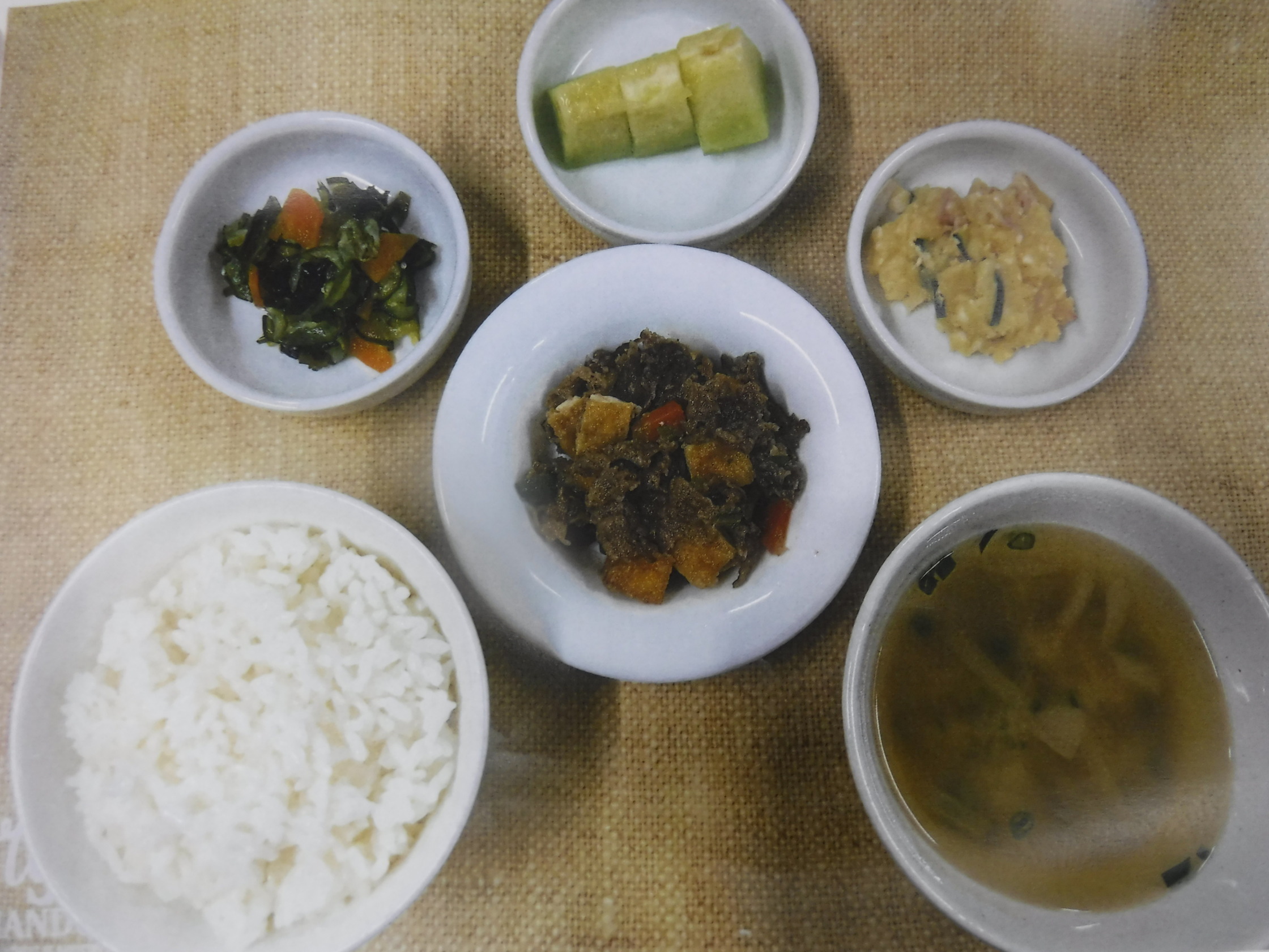 水曜日-給食