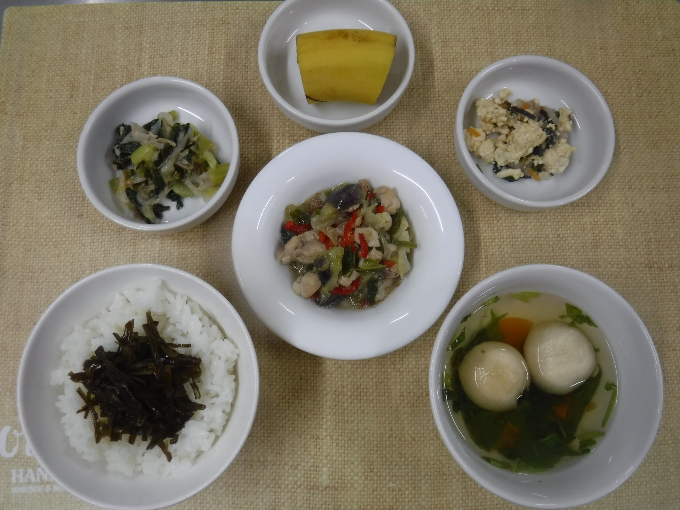 火曜日-給食