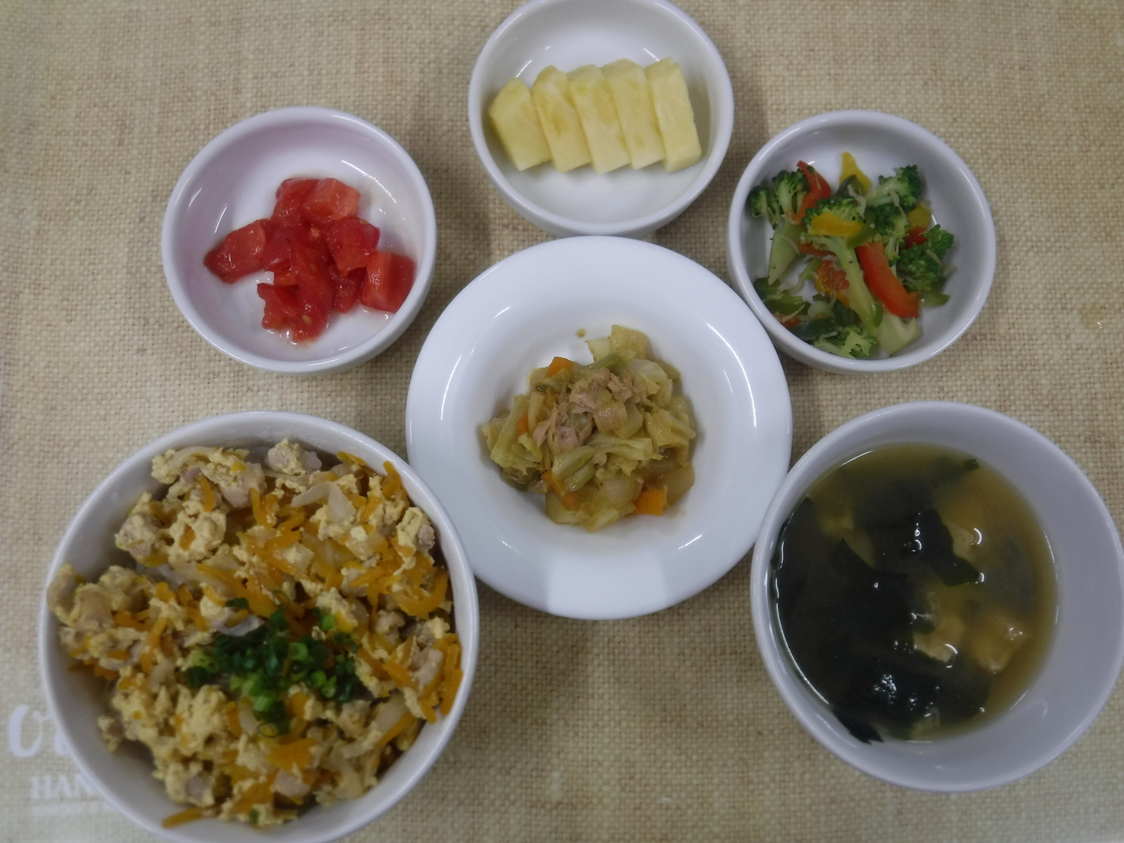 火曜日-給食